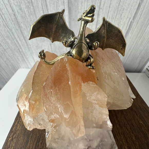 Mini Brass Charizard Figurine - Picture 7 of 8